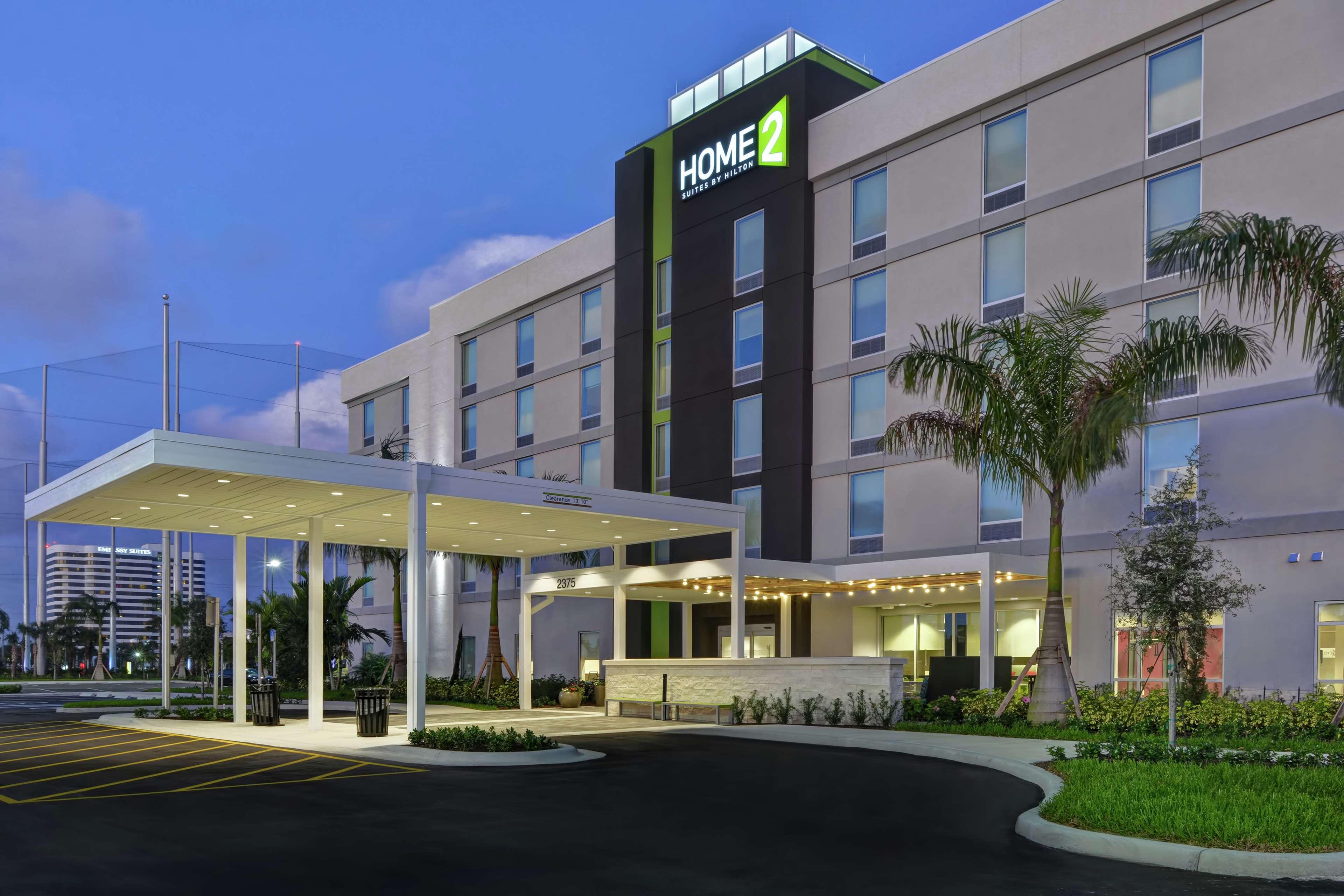 Home2 Suites By Hilton West Palm Beach Airport Cloud Lake Eksteriør bilde